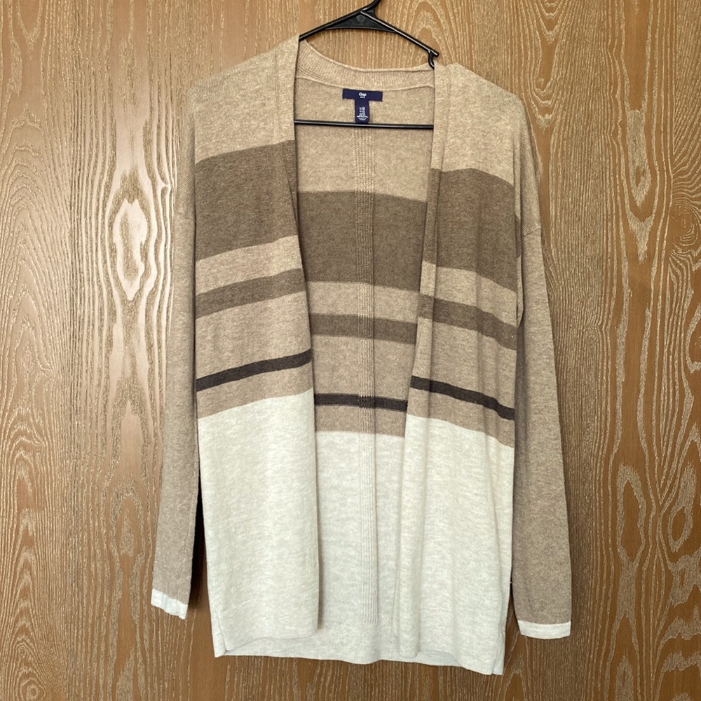 Light brown, color-blocked cardigan.